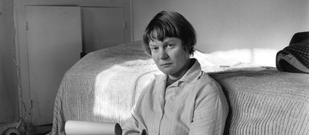 Iris Murdoch, 1957 r. fot. Ida Kar / National Portrait Gallery / Forum