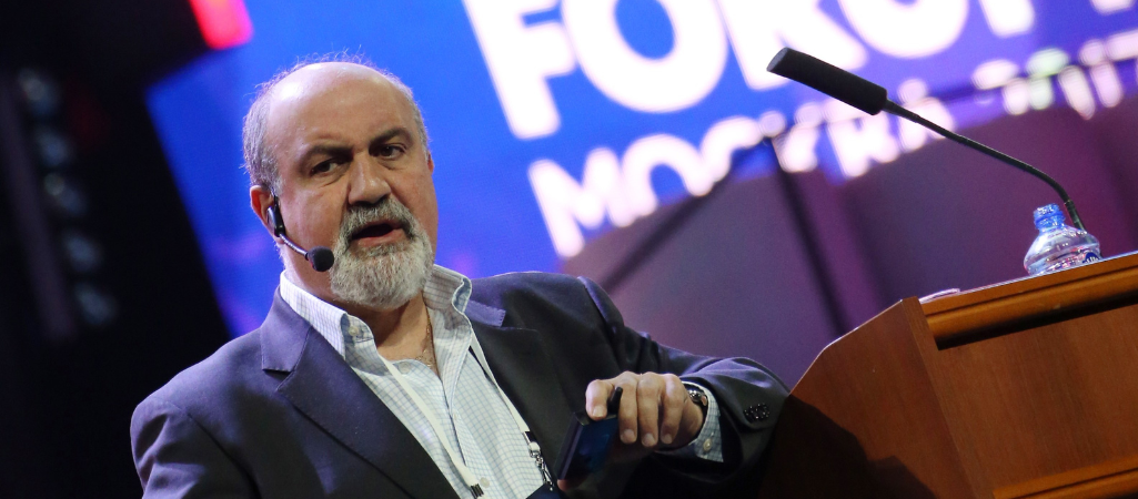 Nassim Taleb na Synergy Global Forum w Moskwie, 27 listopada 2017 r. fot. Anton Novoderezhkin / TASS / Forum
