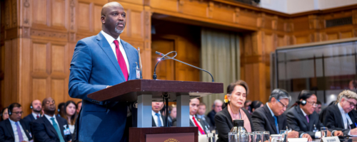 Reprezentant Gambii w procesie haskim, Abubacarr Marie Tambadou, 10 grudnia 2019 r. fot. International Court of Justice / Getty
