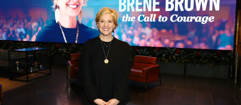 Amerykańska psycholożka Brené Brown na premierze filmu dokumentalnego Brené Brown. Odwagi!, Los Angeles, 16 kwietnia 2019 r. Brown jest słynną popularyzatorką psychologii, jej konto na Instagramie śledzi ponad 5 mln osób fot. Joe Scarnici/Getty