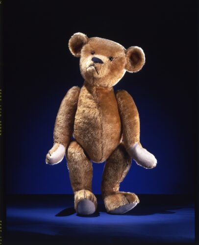 Il. 4. Teddy Bear, Ideal Toy Company, ok. 1903.  fot. Smithsonian Institute, National Museum of American History, Waszyngton